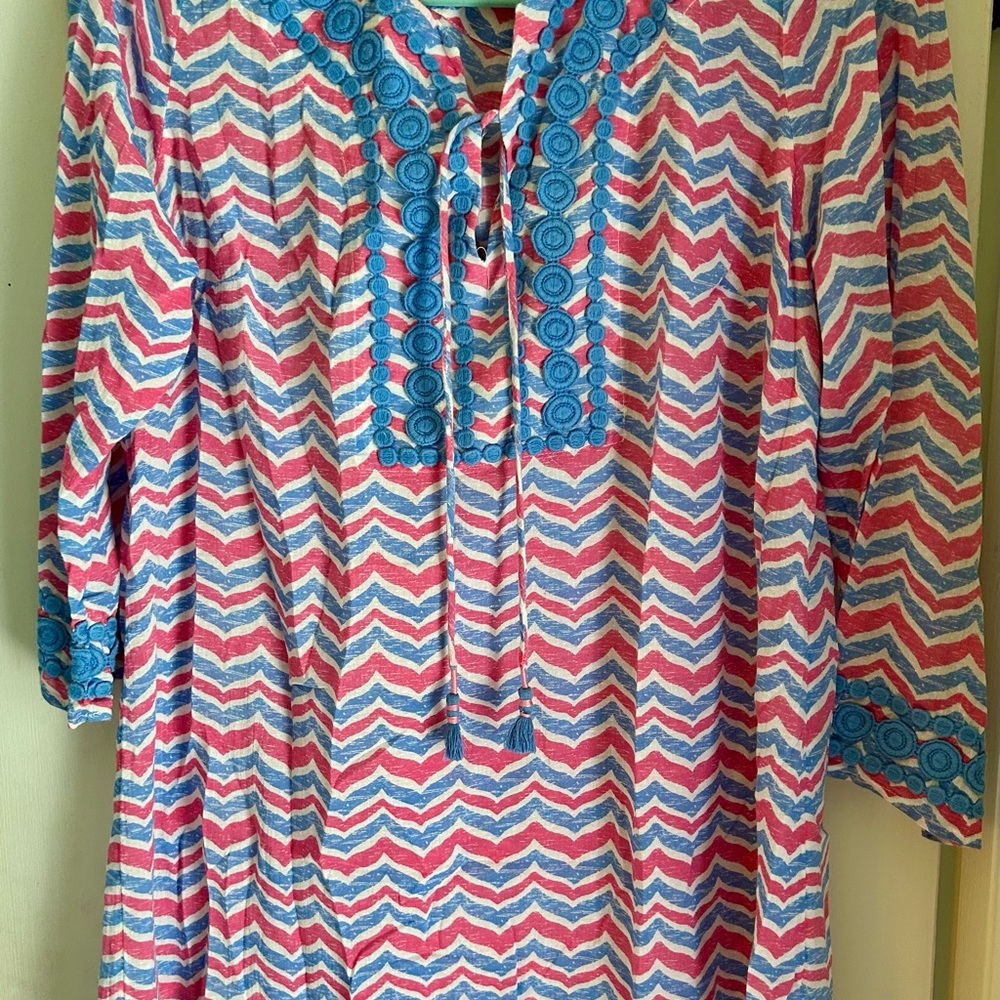 Vineyard Vines Pink and Blue Chevron Tunic